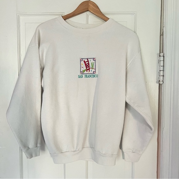 Tops - VINTAGE SAN FRANCISCO White Sweatshirt Size Medium
